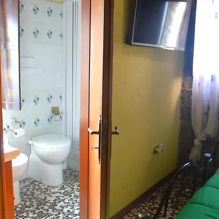 Il Castello Guest house *